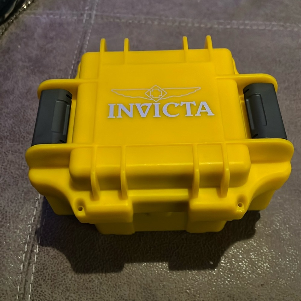 Invicta watch box